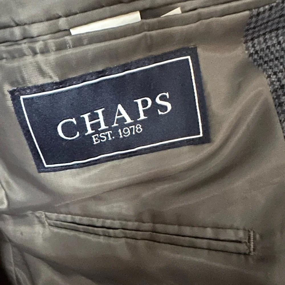 Chaps 48L Sport Coat Navy Blue Plaid Poly‎ Blend Two Button Lined.